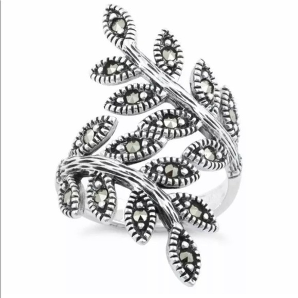Sterling Silver Spiral Leaf Ring - Picture 6 of 6